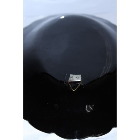 Lacquered Wall Plaques with Inlaid Peacock Design and Border - Picture 5 of 6